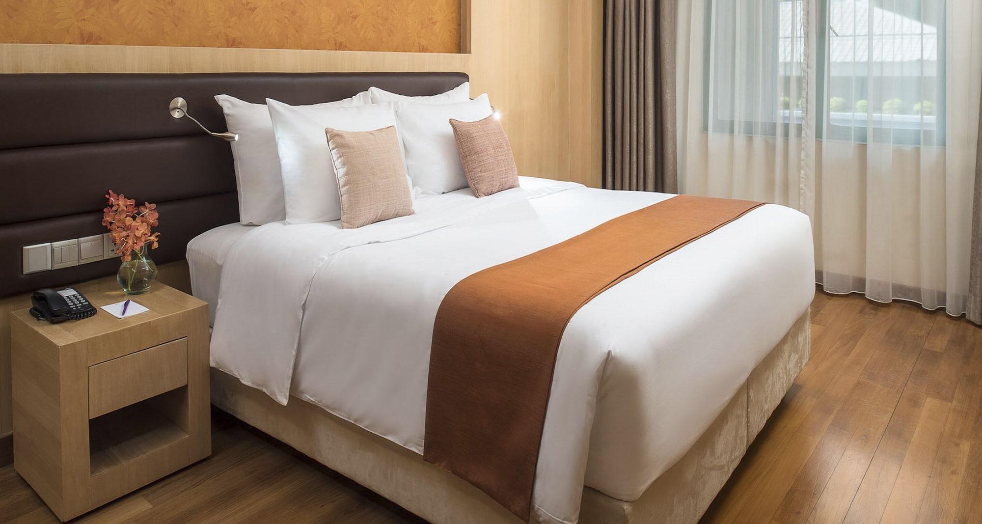 Mercure Yangon Kaba Aye Exterior photo
