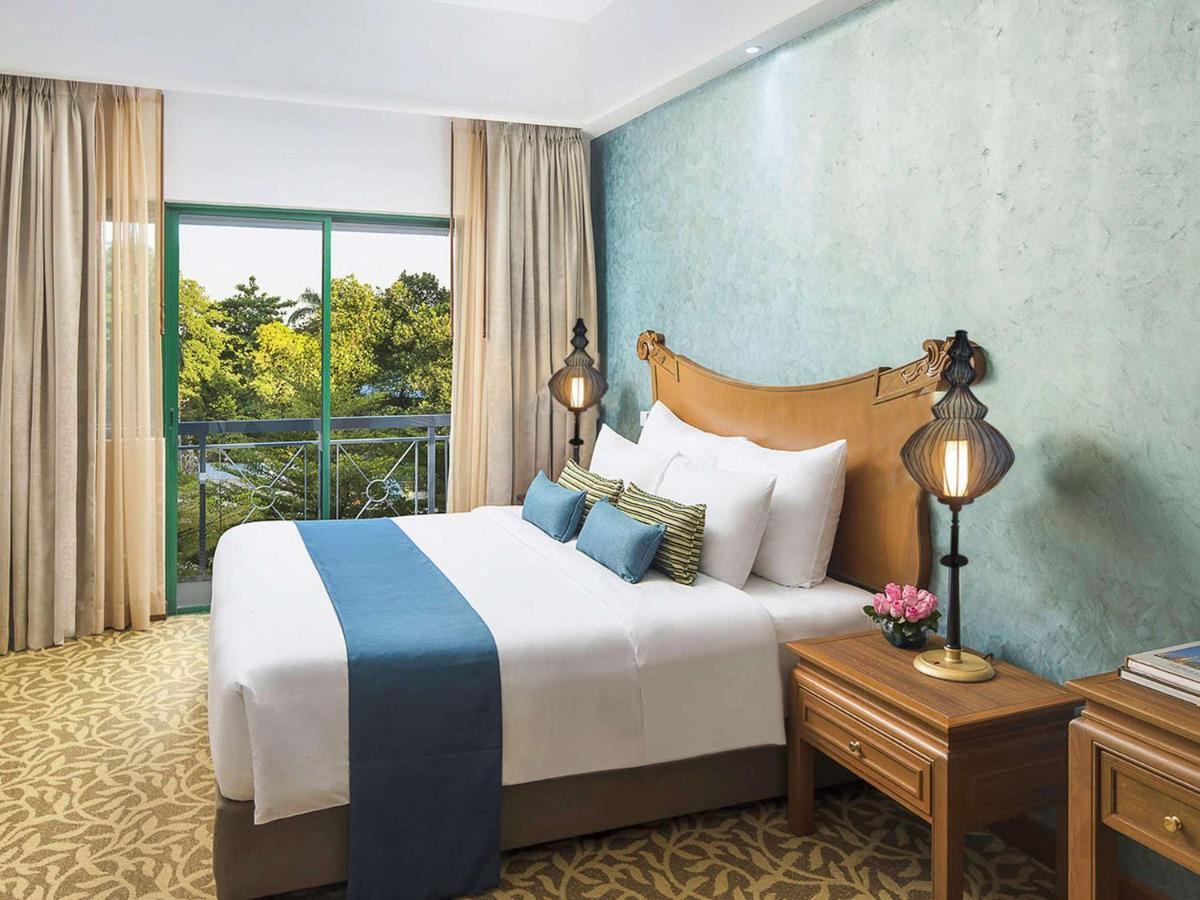 Mercure Yangon Kaba Aye Exterior photo